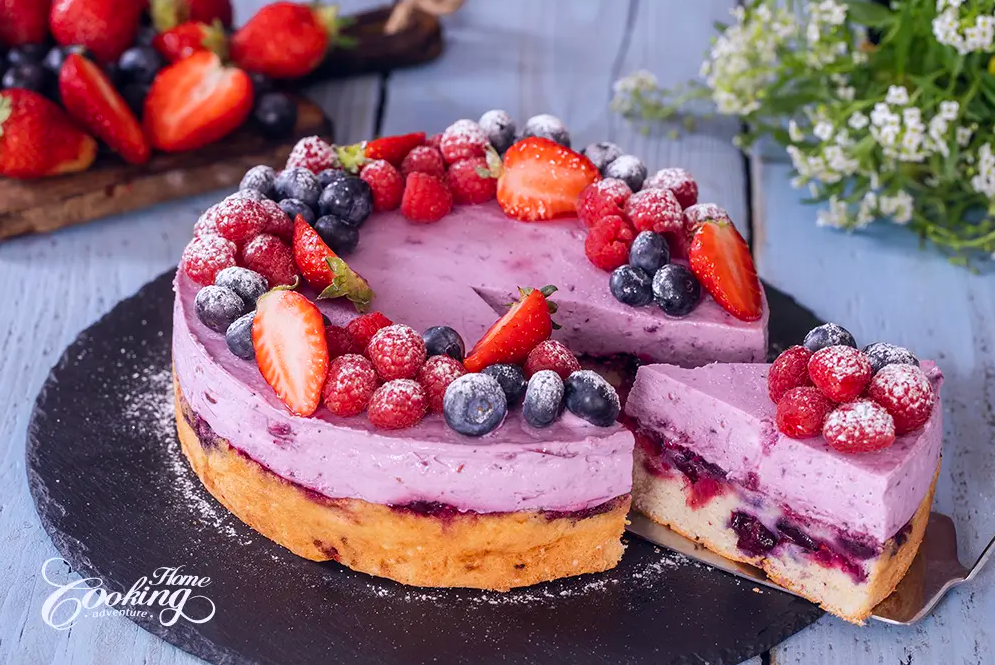 Berry Cake Perpaduan Manis dan Asam yang Selalu Menarik