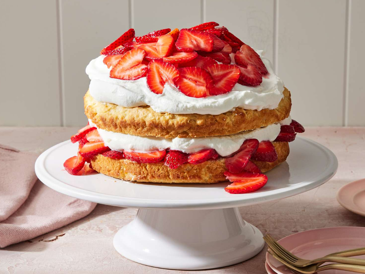 Strawberry Short Cake yang Selalu Jadi Favorit Dessert Modern